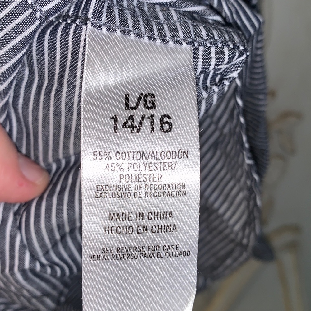 Nautica button down dress shirt. 14/16. - Picture 3 of 4